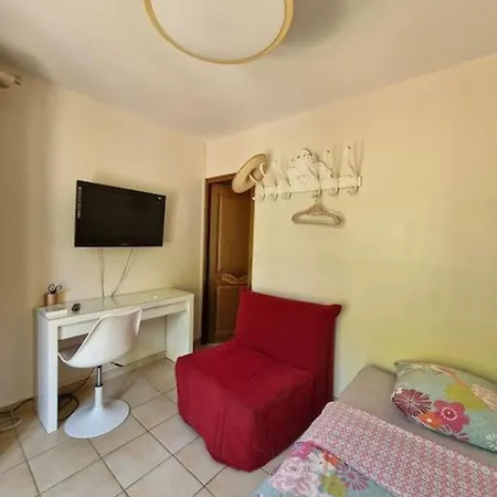 Coraux Apartamento *